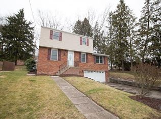1033 Logan Rd, Bethel Park, PA 15102