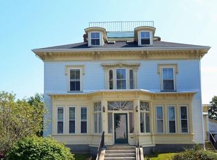 35 Middle St APT 3, Gloucester, MA 01930