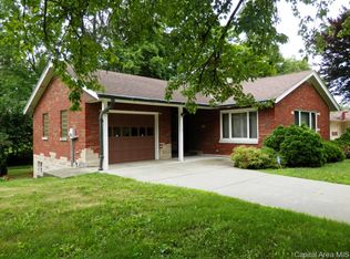 1035 E Boston Ave, Monmouth, IL 61462