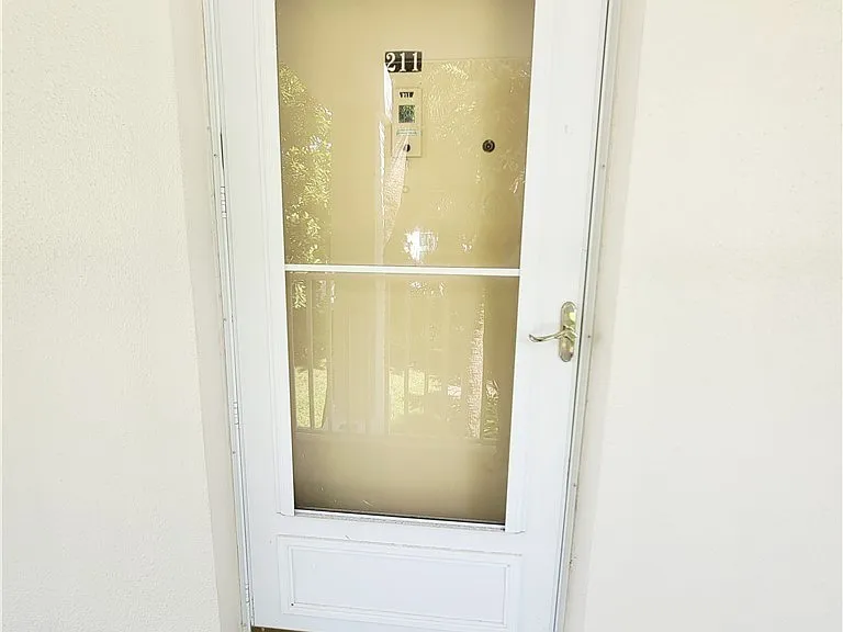 357 Joel Blvd #211 — Photo 2