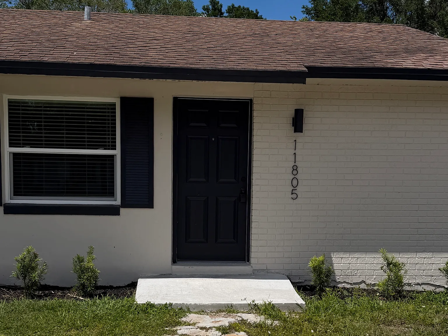 11805 Alafaya Woods Ct — Photo 1