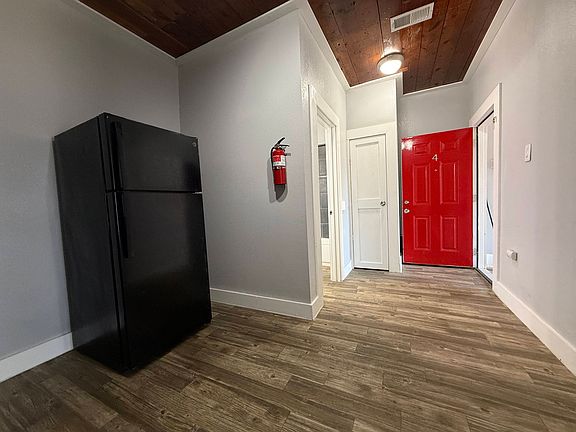4th image of 429 Wharton St #5