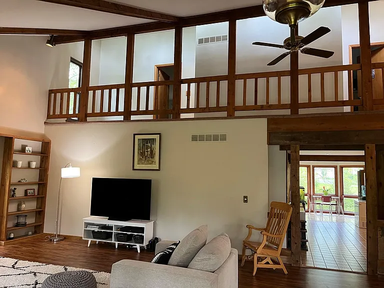 835 Yosemite Dr — Photo 10