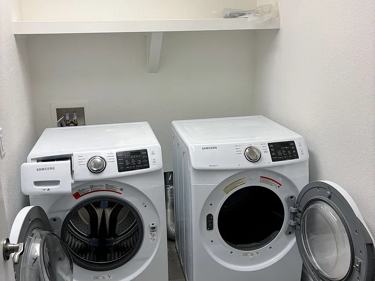 Laundry Room (3rd Floor)