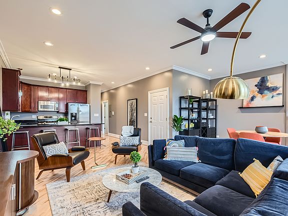 4th image of 2865 N Clybourn Ave Unit 2