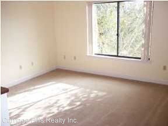 5th image of 302 Westlake Ct