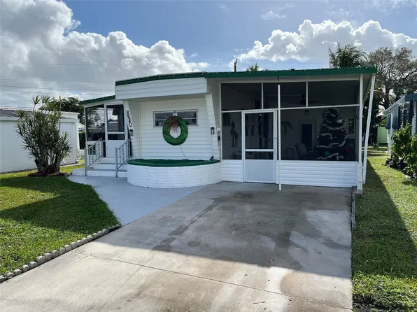 8640 SW 19th Court, Davie, FL 33324