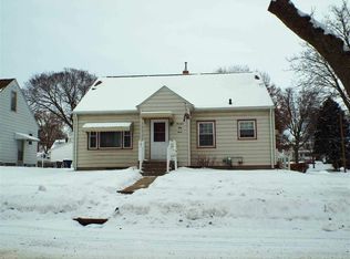 1737 Hawthorne Ave, Waterloo, IA 50702