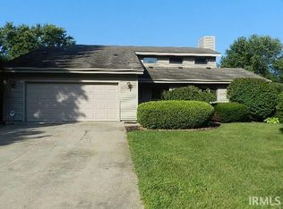 4031 E Oldfield Dr, Leesburg, IN