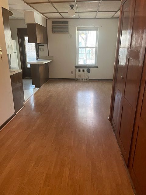1st image of 2216 38th St #1