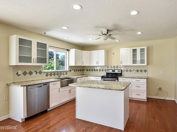 2nd image of 4702 Ross Lanier Ln