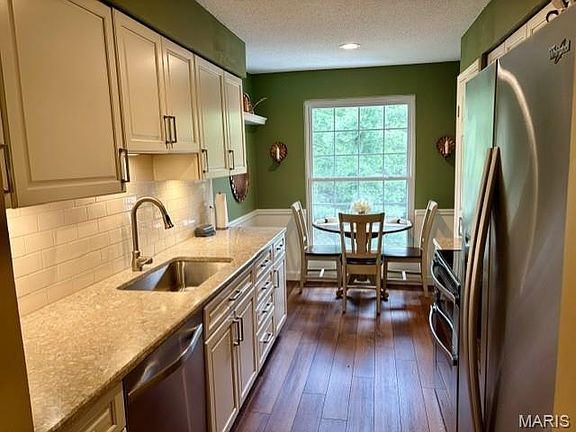5th image of 1525 Hampton Hall Dr APT 22