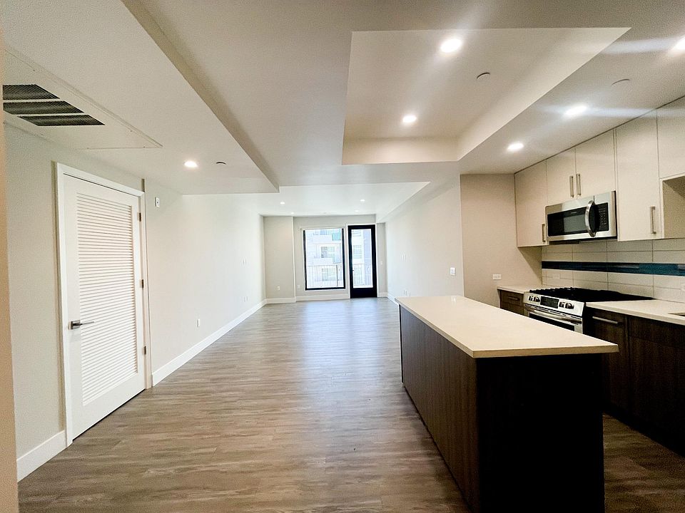 1st image of 5545 Bonner Ave #203