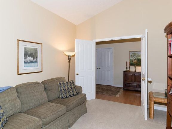 4th image of 15218 Nashua Cir