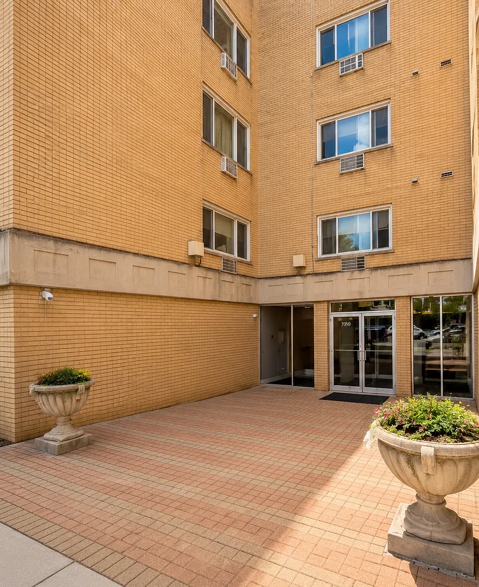 Studio, 450 sqft, $1,400 — Photo 1