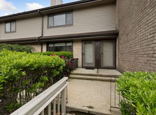 2539 Bedford St APT 33F, Stamford, CT 06905