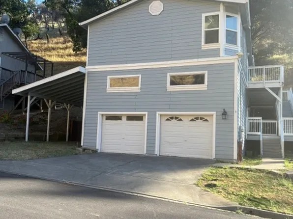 1077 Arroyo Grande Dr, Napa, CA 94558