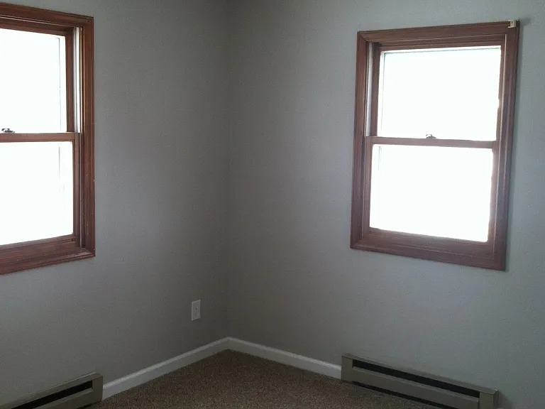 124A Hoover St — Photo 2