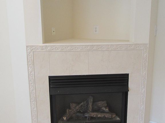 3rd image of 401 Jonathon Ct #401
