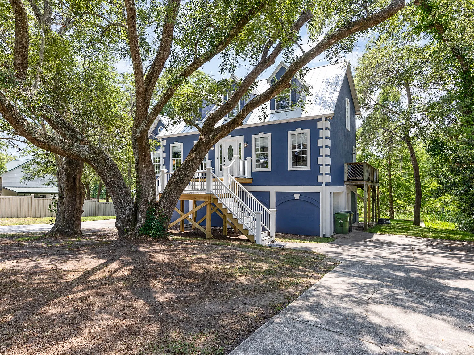 4 bed, 2312 sqft, $4,000 — Photo 2