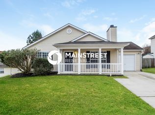 5736 Eagles Feather Ln, Riverdale, GA 30274