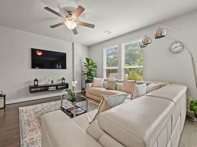 311 Bridgeford Dr — Photo 11