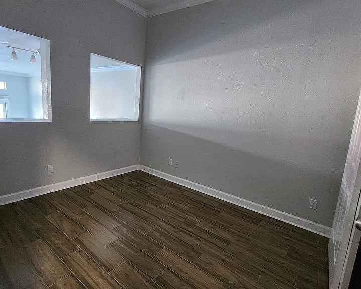 The Oceanfront Galveston Apartments — Photo 37