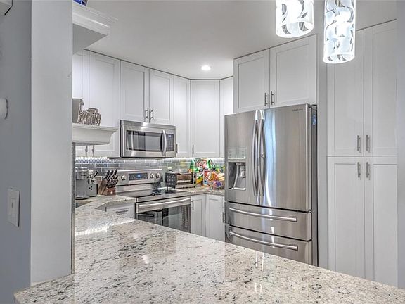 3rd image of 2568 Carambola Cir N #2568