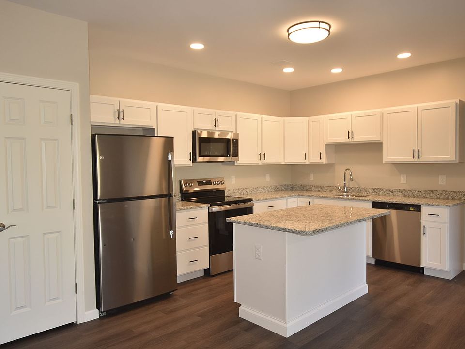 1st image of 217 Rockingham Rd Unit 304