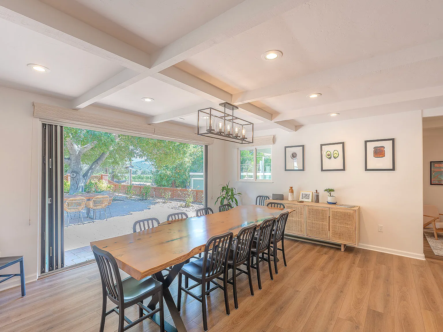 4 bed, 3.5 bath, 3434 sqft, $12,000 — Photo 4