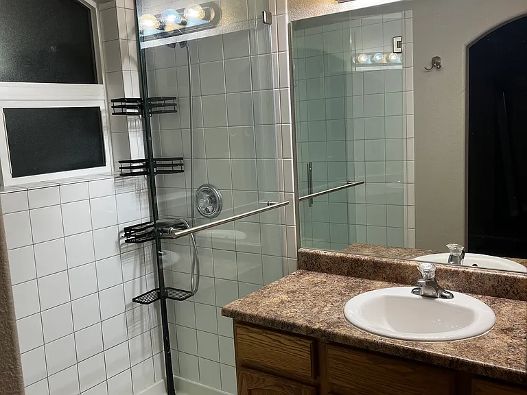 1013 Cedarcrest Dr — Photo 9