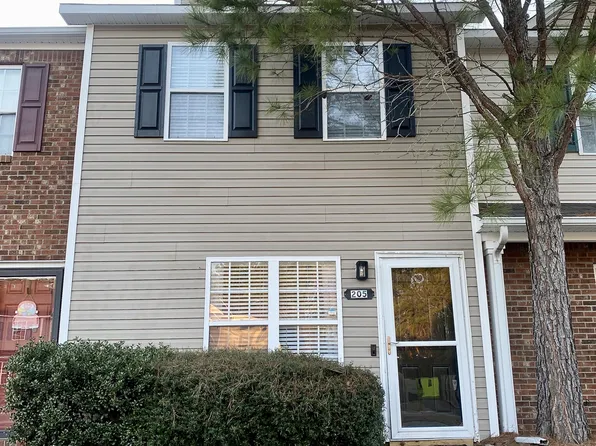 205 Pinegrove Ct #1, Jacksonville, NC 28546