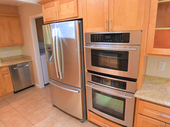 2nd image of 962 El Cajon Way