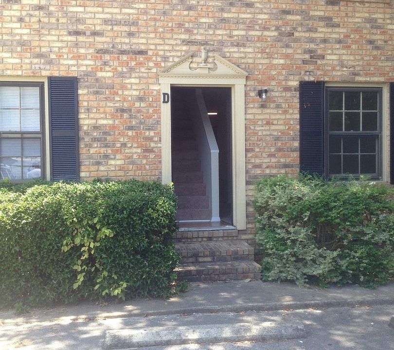 1st image of 55 E 18th St