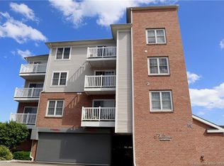 19 Isaacs St APT 308, Norwalk, CT 06850