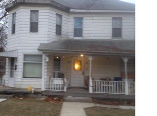 869 Washington Ave #B, Alton, IL 62002