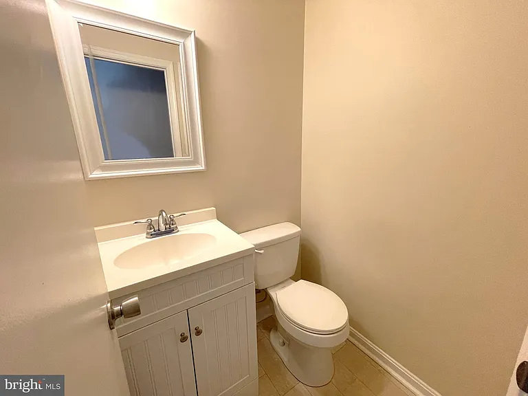 21845 Ronald Dr — Photo 9