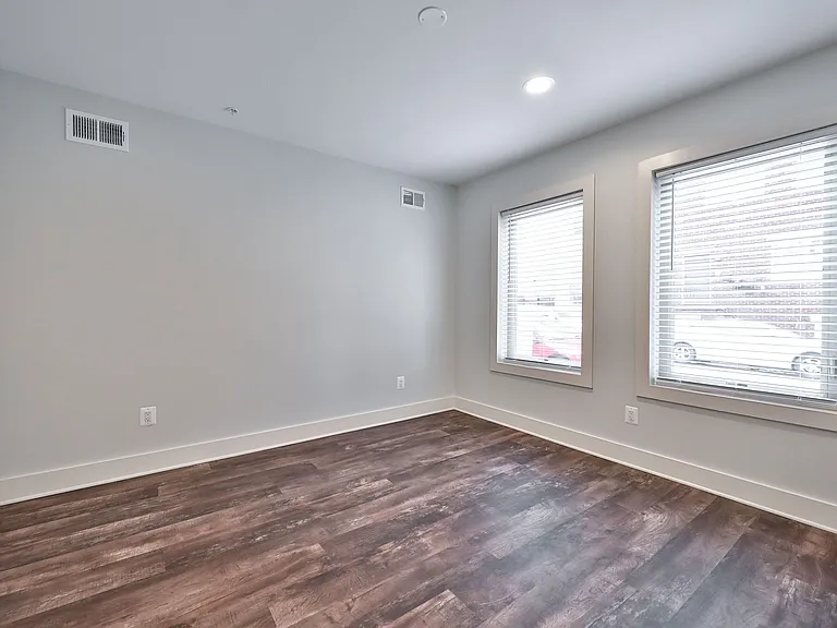 1322 N Franklin St #1 — Photo 26