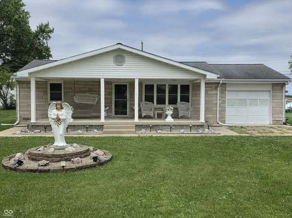 604 E Gatewood Dr, Westport, IN 47283