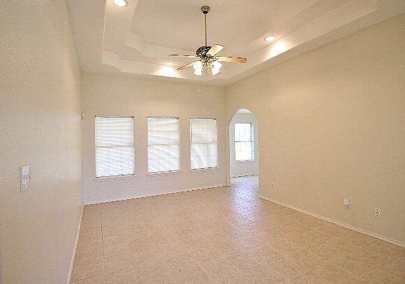 2nd image of 3302 W Roadrunner Dr