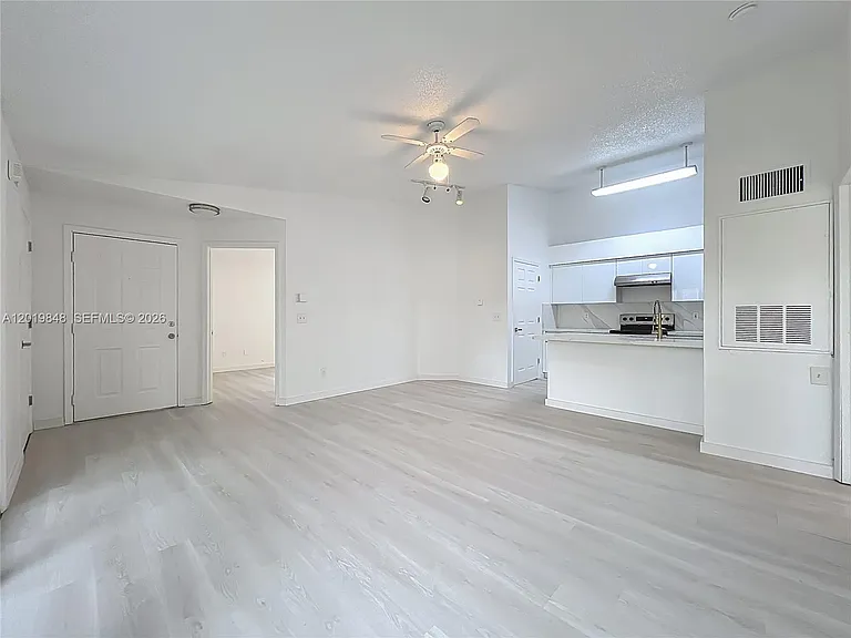 2225 Metropolitan Way #1225 — Photo 14