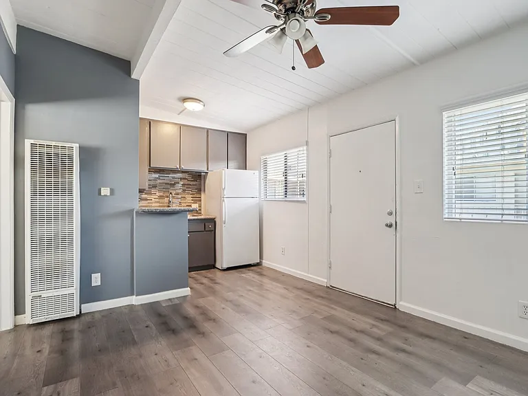 4307 W 28th St — Photo 13