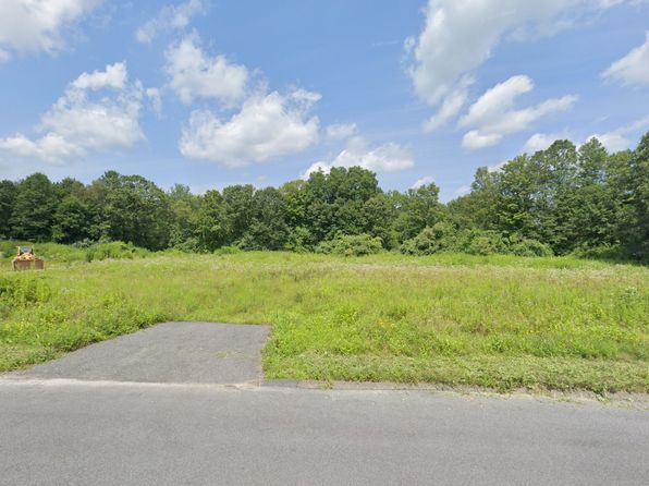 20 Oakcrest Rd, Oxford, CT 06478