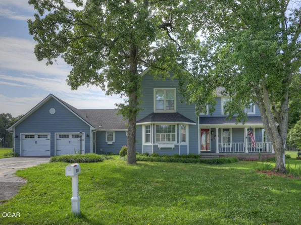 306 Lakeview Ln, Carl Junction, MO 64834