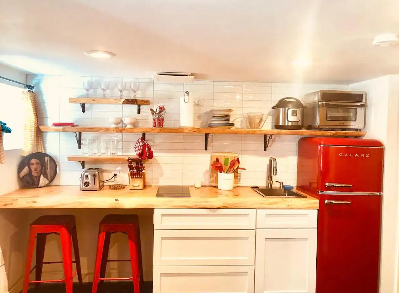 3818 N Commercial Ave — Photo 1