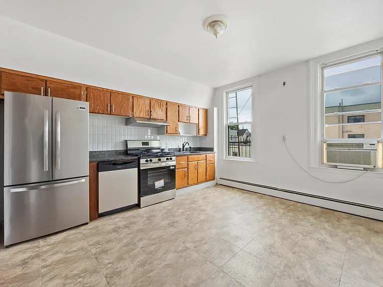 3805 Palisade Ave #3 — Photo 19