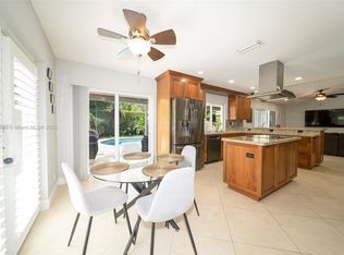 9796 NW 19th St, Pompano Beach, FL 33071