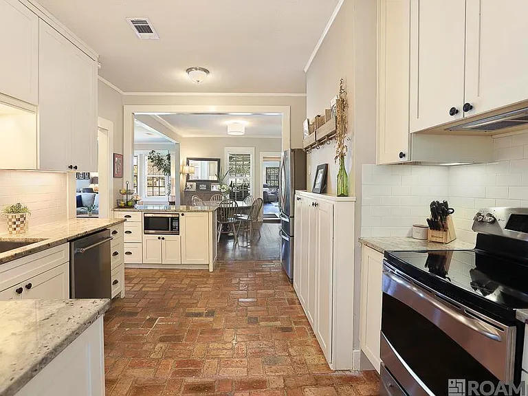 1408 Stephens Ave — Photo 17