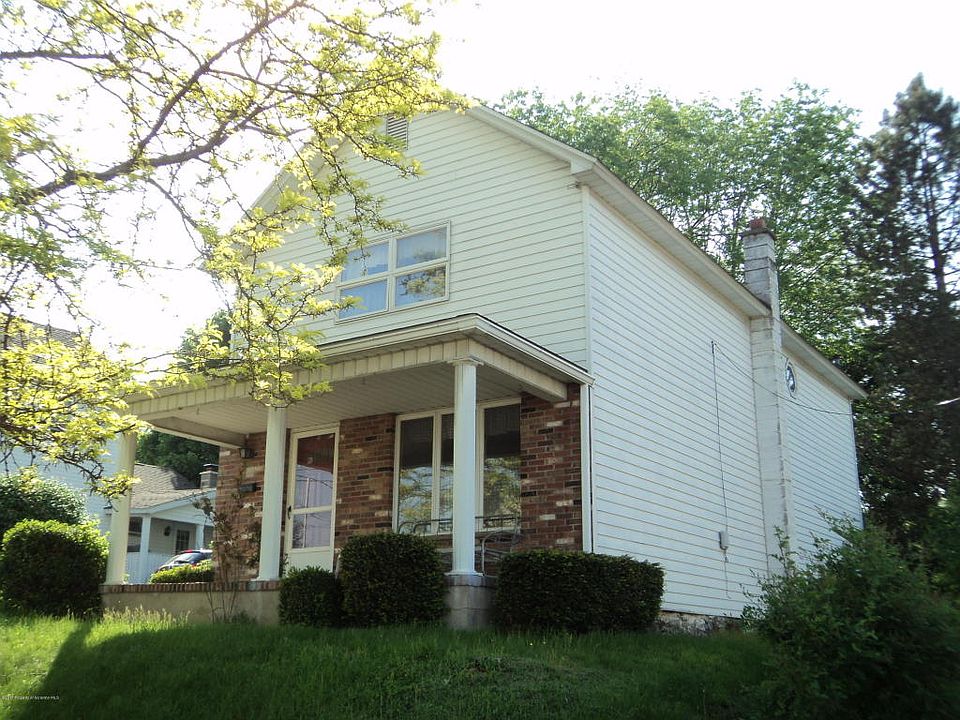 2nd image of 113 2nd St