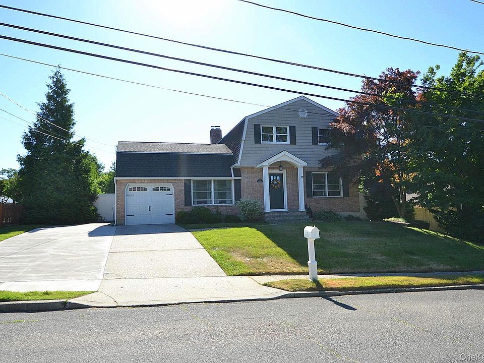 1st image of 17 Wade Drive